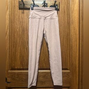 Beyond Yoga Sculpt High-Waist Leggings in light pink